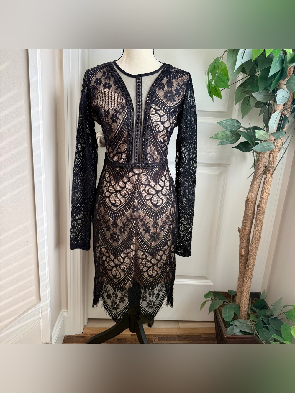 Lulus Totally Adored Black Lace Long Sleeve Bodycon Dress Sz M